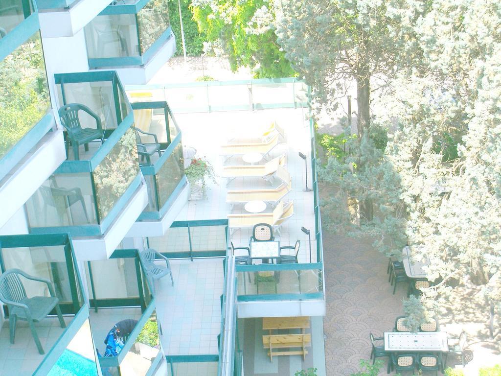 New Tiffany'S Park Lido di Jesolo Exterior foto